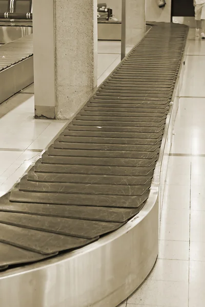 Empty baggage belt — Stock Photo, Image