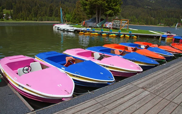 Boats on lake — Stock Photo, Image