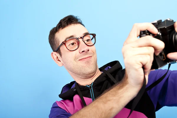 Человек с камерой — стоковое фото