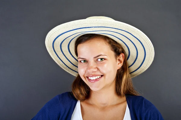 Donna con cappello — Foto Stock