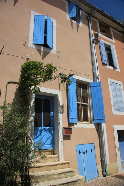 Huis in de provence, Frankrijk — Stockfoto