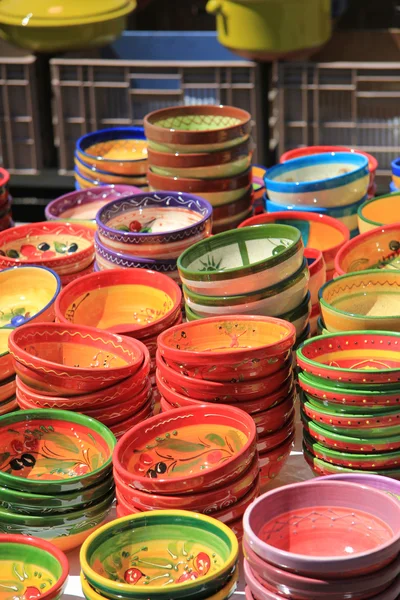 Färgglada provensalska keramik — Stockfoto