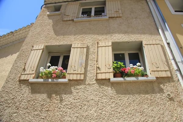 普罗旺斯的窗口 — 图库照片