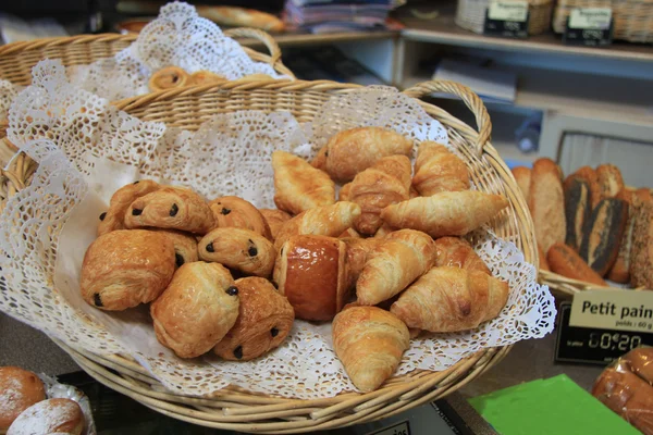 Francouzský chléb v obchodě — Stock fotografie