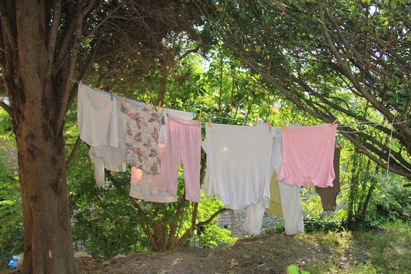 Różowe i białe pranie — Zdjęcie stockowe