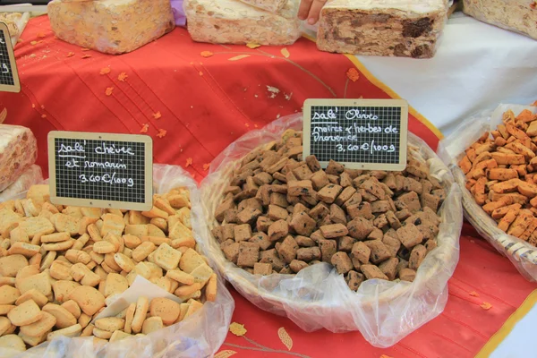 Formaggi e biscotti alle olive — Foto Stock