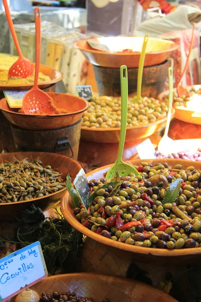 Různé druhy oliv — Stock fotografie
