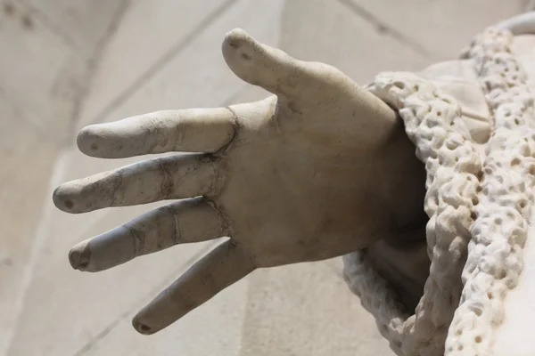 Mão de uma estátua — Fotografia de Stock