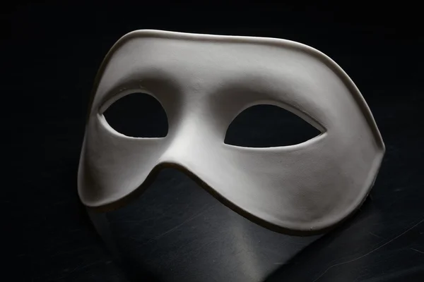 Máscara branca — Fotografia de Stock