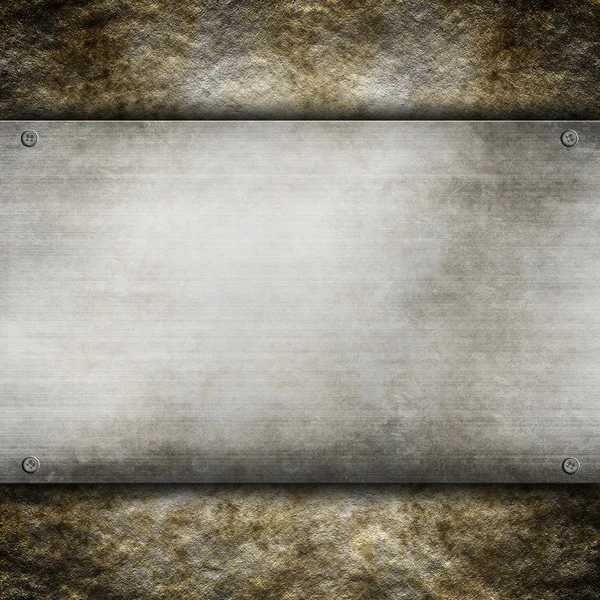 Modelo - Placa de metal velho na parede áspera — Fotografia de Stock