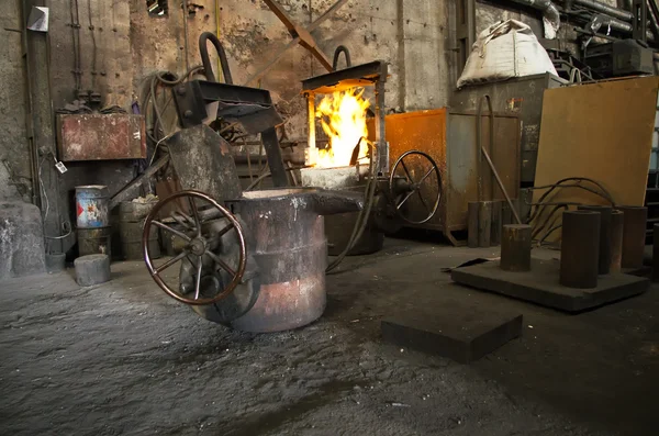 在一家钢铁厂 — 图库照片