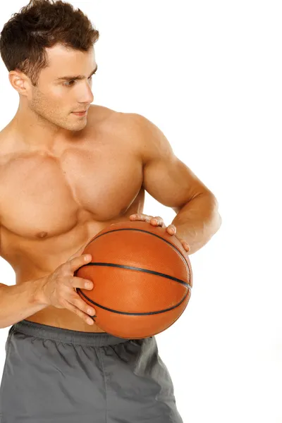 若い男性のバスケット ボール選手の肖像画 — ストック写真