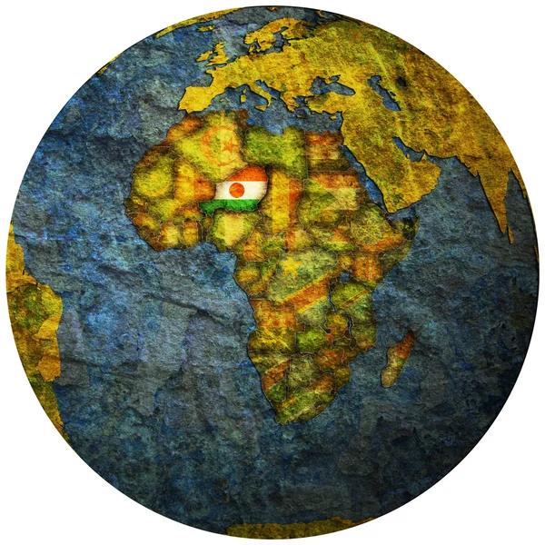 尼日尔国旗在世界地图上 — 图库照片
