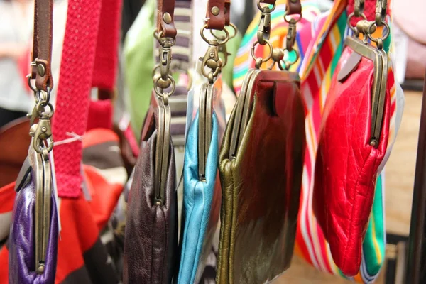 Damen Handtaschen und Taschen aus Leder — Stockfoto