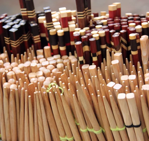 Lots of sets of wooden chopsticks — Stock Photo, Image