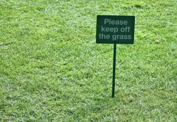 Keep off the grass — Stock Photo, Image