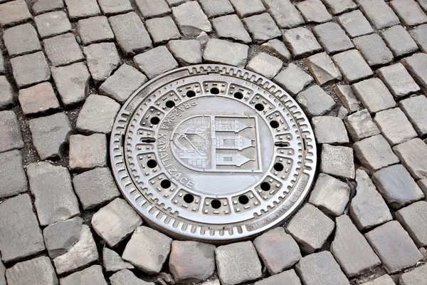 Prag kanalizasyon kapağı — Stok fotoğraf
