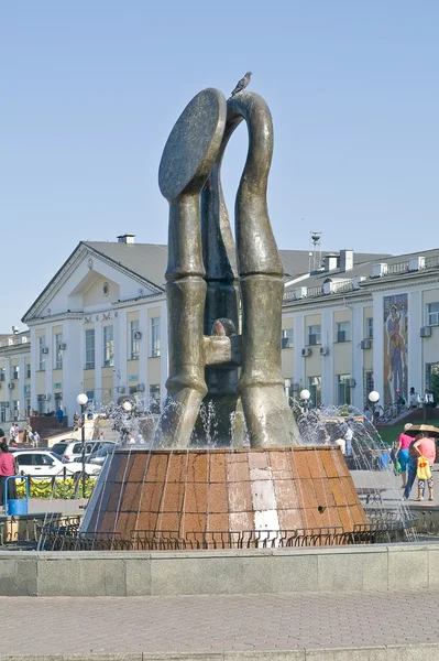 Скульптура в фонтане — стоковое фото