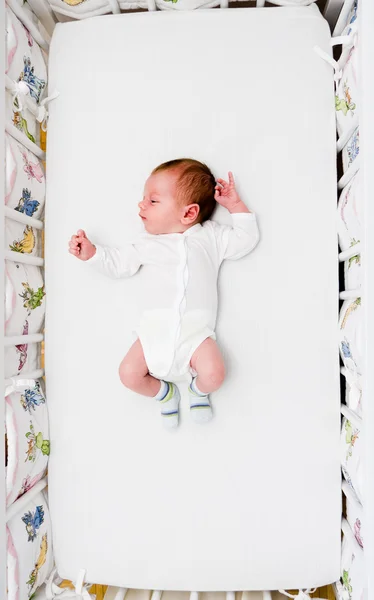 Nyfødt liten gutt – stockfoto