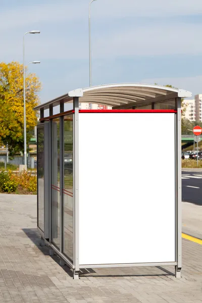 Cartellone bianco alla fermata dell'autobus — Foto Stock