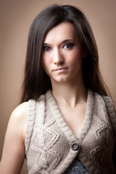 Krásná bruneta portrét — Stock fotografie