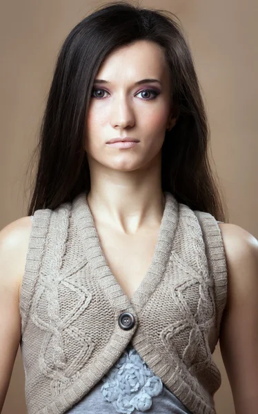 Piękny portret brunetka — Zdjęcie stockowe