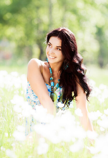 Женщина на открытом воздухе
