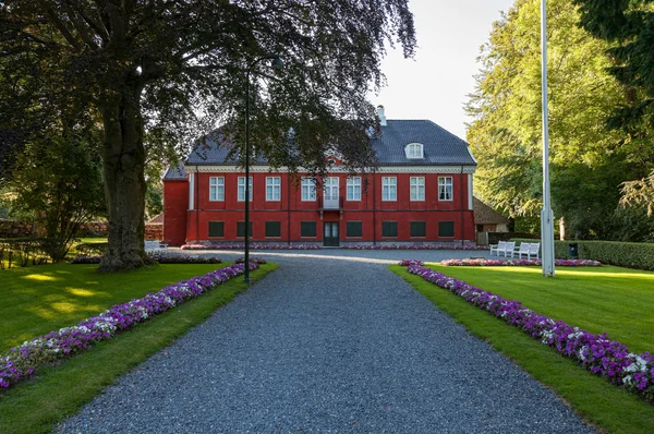 Королевское поместье Ледал в Ставангере, Норвегия — стоковое фото
