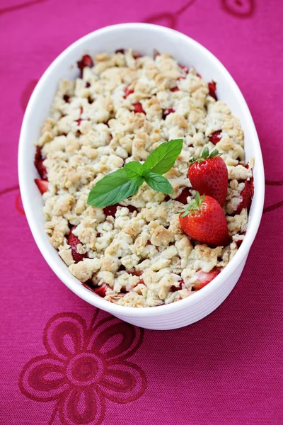 Strawberries and rhubarb — Stock Photo, Image