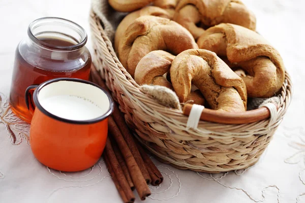 Gist kaneel croissant — Stockfoto