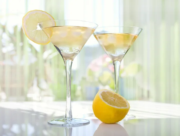 Lemon drop martini — Stockfoto