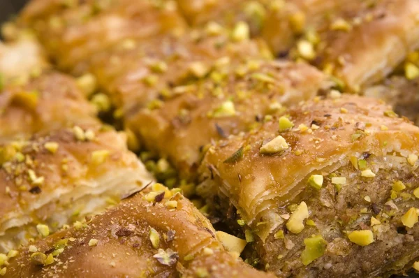 Baklava - desierto dulce tradicional de Oriente Medio —  Fotos de Stock