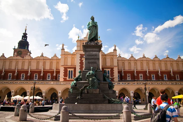 Пам'ятник Адаму Міцкевичу в Кракові — стокове фото