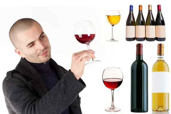 Молодой человек с бокалом красного вина. Коллаж бутылок и бокалов вина — стоковое фото