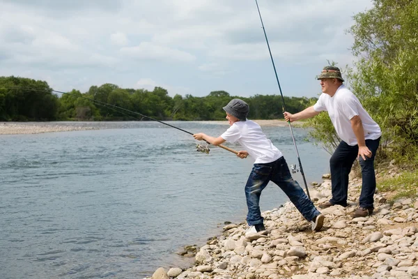 Nonno e nipote Pesca — Foto Stock