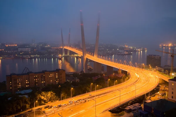 Apertura del puente colgante en Vladivostok — Foto de Stock
