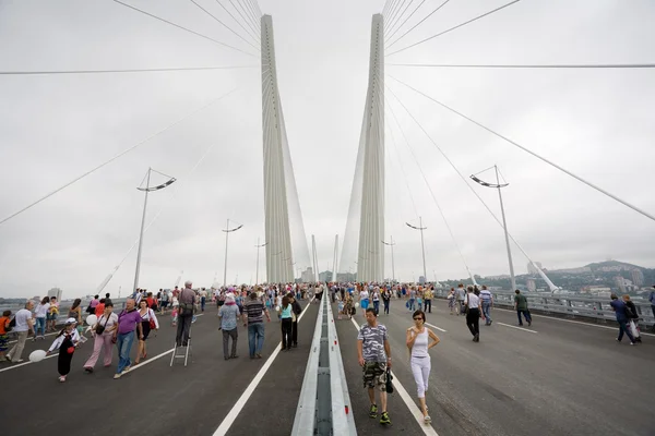 Oslava otevření mostu v vladivostok, Rusko. — Stock fotografie