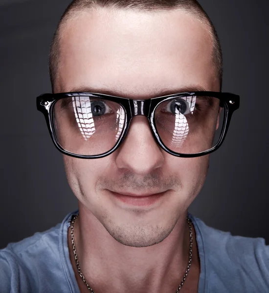Mann mit Brille — Stockfoto