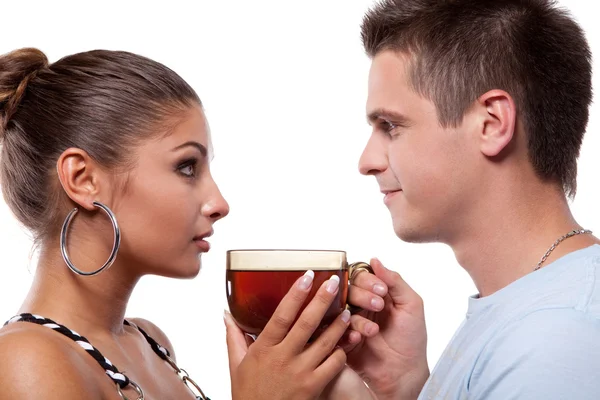 Erkek ve kadın ile çay — Stok fotoğraf