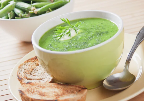 Zupę z zielonego groszku — Zdjęcie stockowe