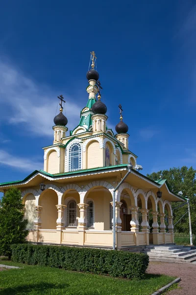 Kerk ter wille van de moeder van god pictogram "alle rouwende plezier". Rusland. Petersburg. — Stockfoto