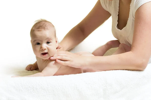 Baby massage — Stockfoto