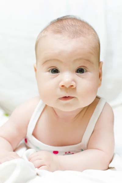 Schattig baby meisje — Stockfoto