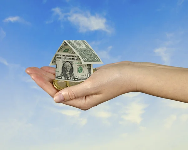 Money home in hand — Stock Photo, Image