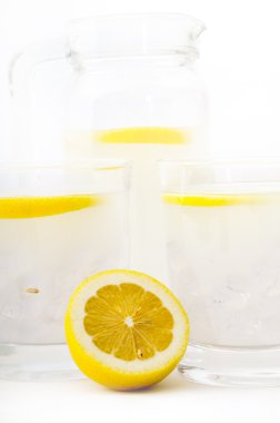 taze limonata içmek