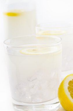 taze limonata içmek