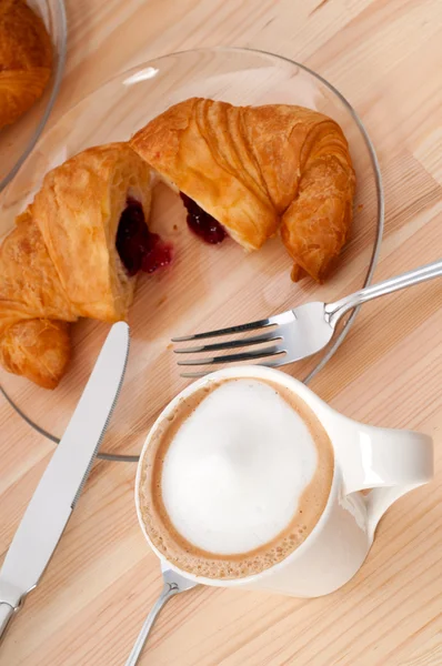 Rogaliki francuskie brioche i kawy — Zdjęcie stockowe