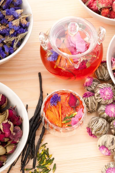 Herbal natural floral tea infusion with dry flowers — Stock Photo, Image