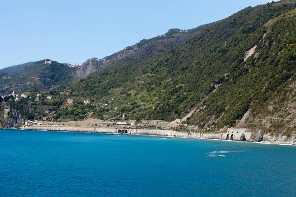 La pittoresca costa delle Cinque Terre — Foto Stock
