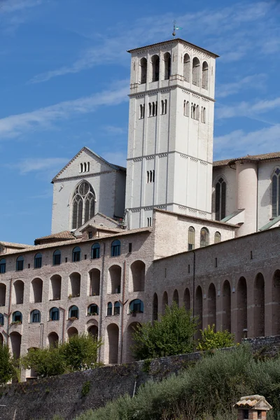 サン フランチェスコ アッシジ、イタリアの大聖堂 — ストック写真